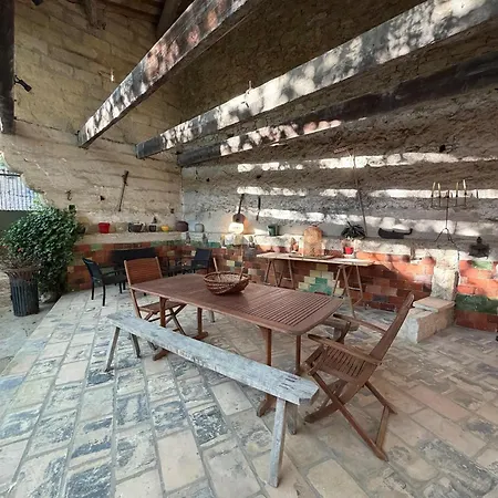 Διαμέρισμα Mas Du Xixe Alliant Authenticite Et Confort *